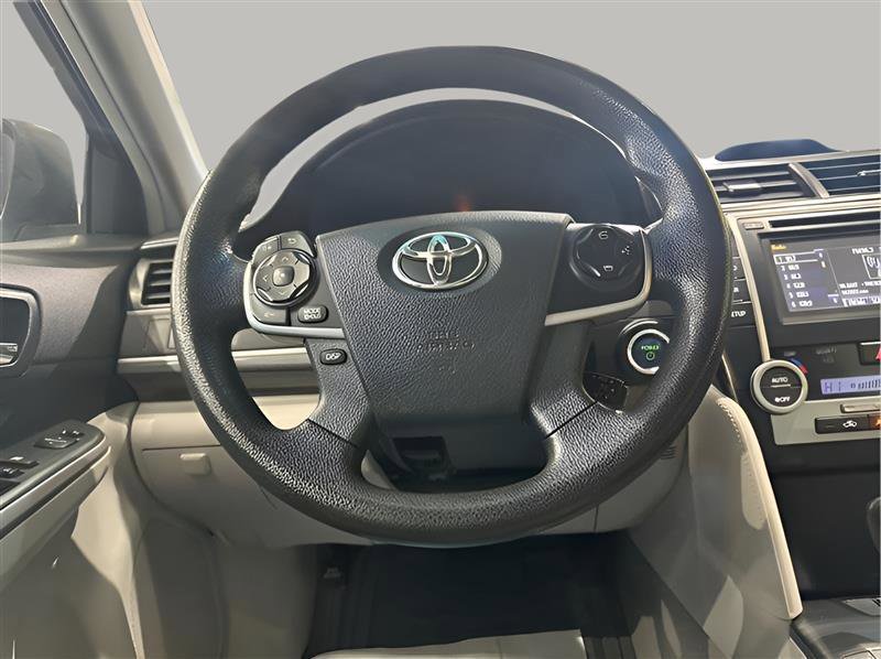 Used 2014 Toyota Camry LE FWD image 14