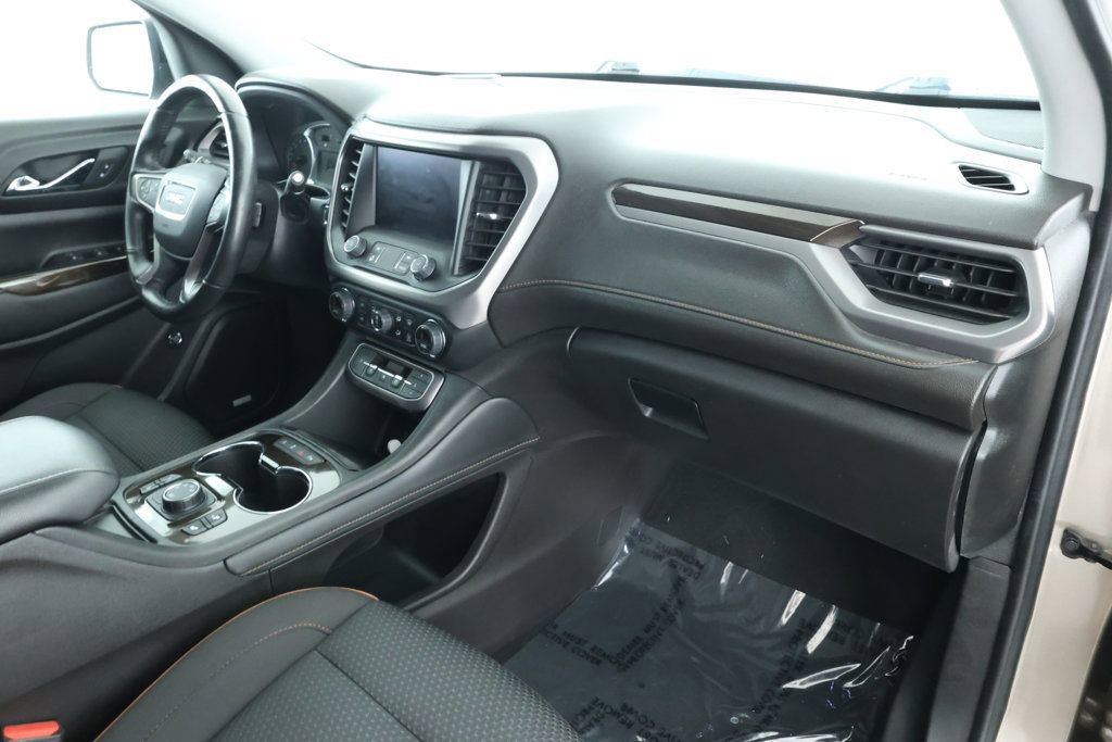 Used 2022 GMC Acadia AT4 image 25