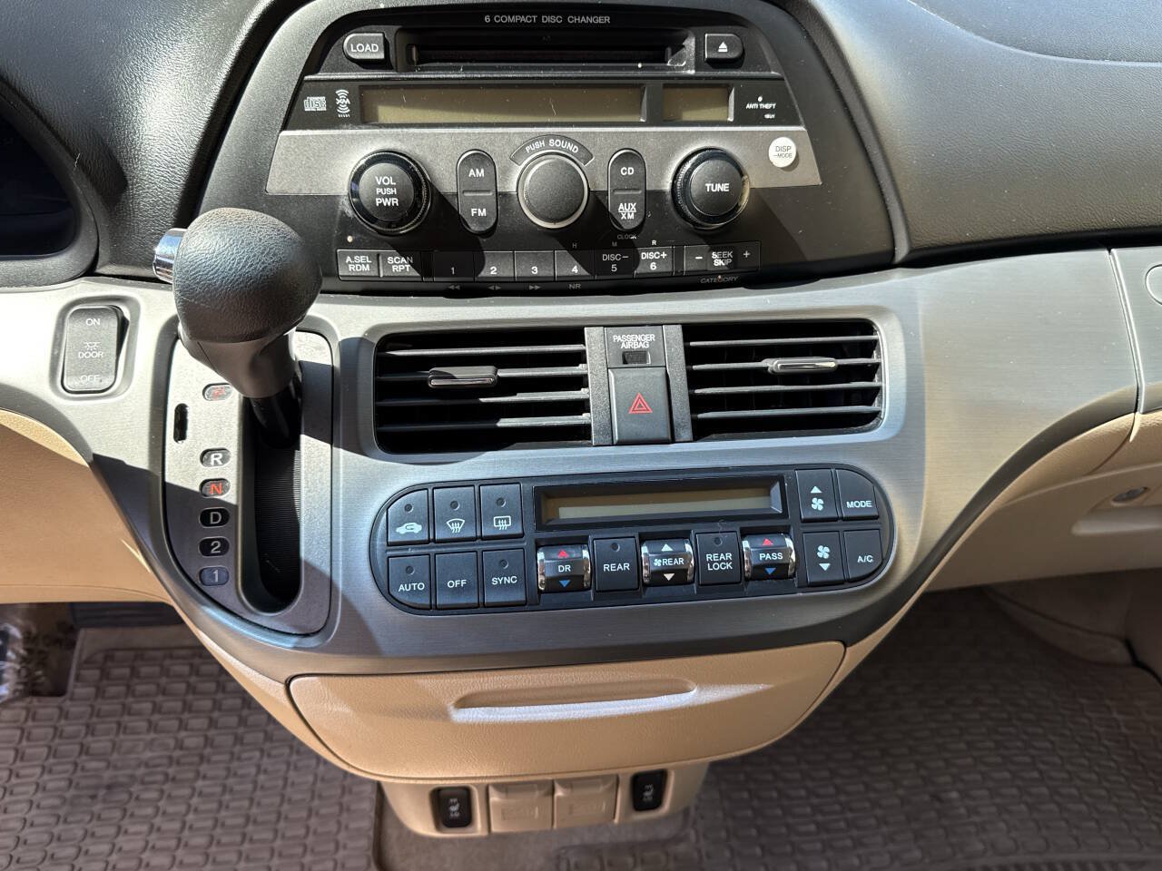 Used 2005 Honda Odyssey EX-L image 28