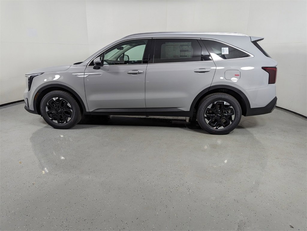 New 2025 Kia Sorento S w/ Panoramic Sunroof Package image 4