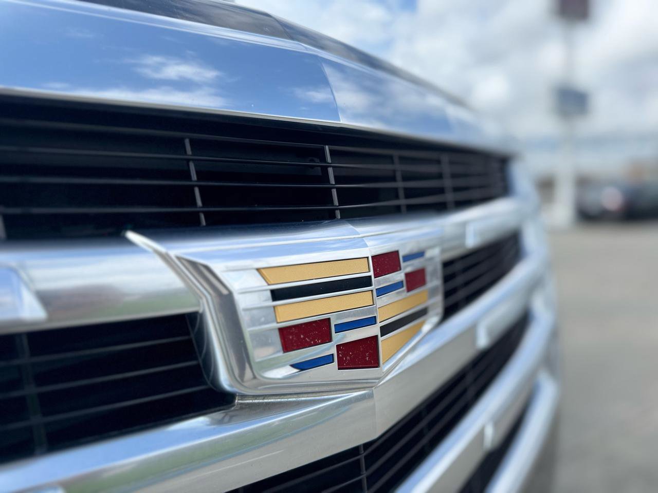 Used 2016 Cadillac Escalade ESV Luxury AWD/4WD image 16