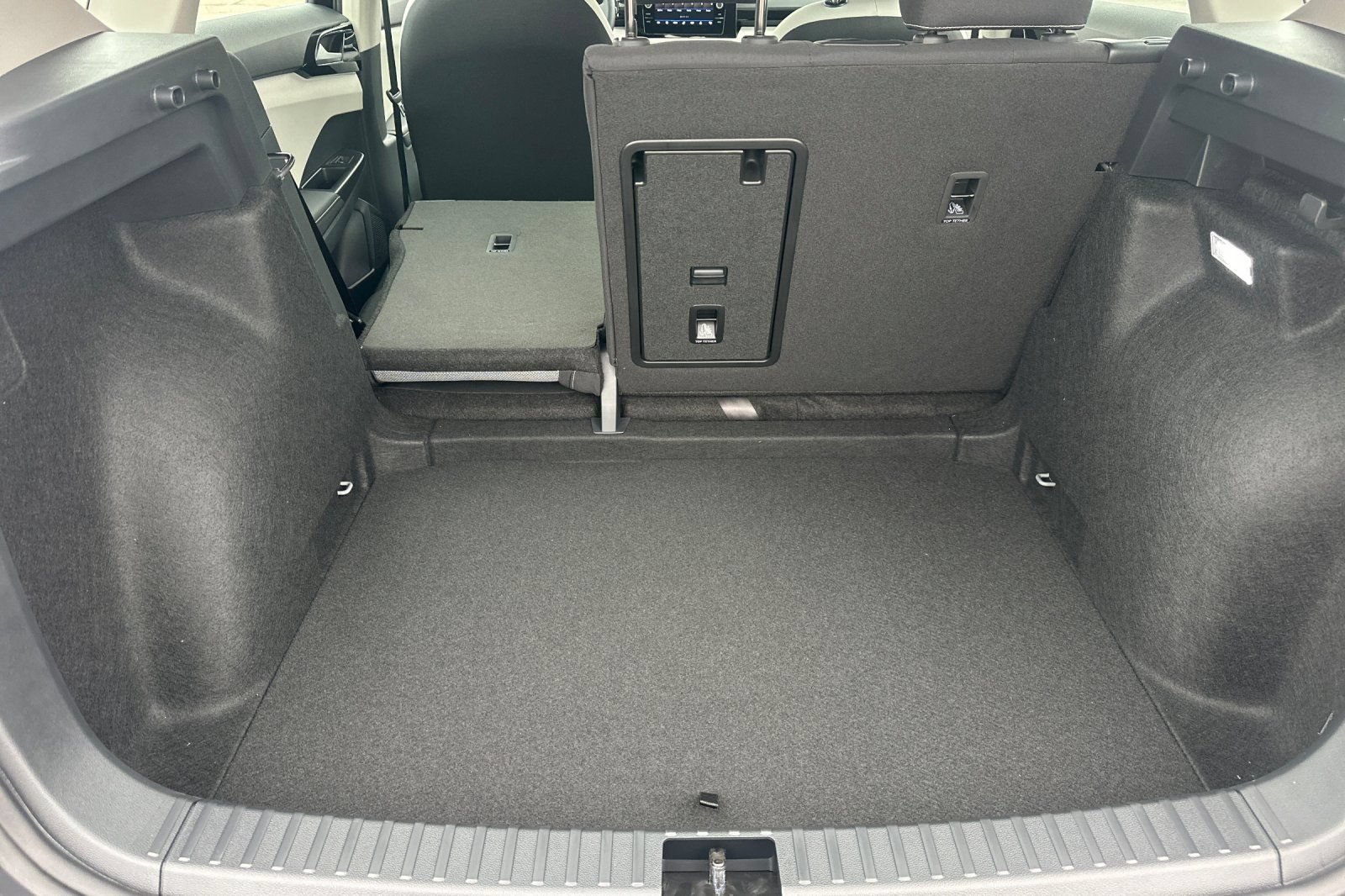 New 2027 Volkswagen Taos S FWD image 15