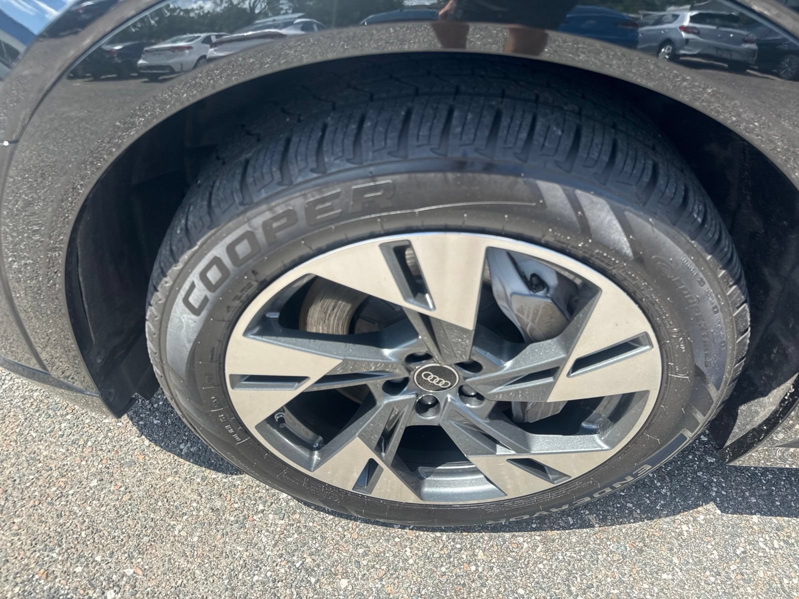 Used 2022 Audi e-tron Premium Plus AWD/4WD image 12