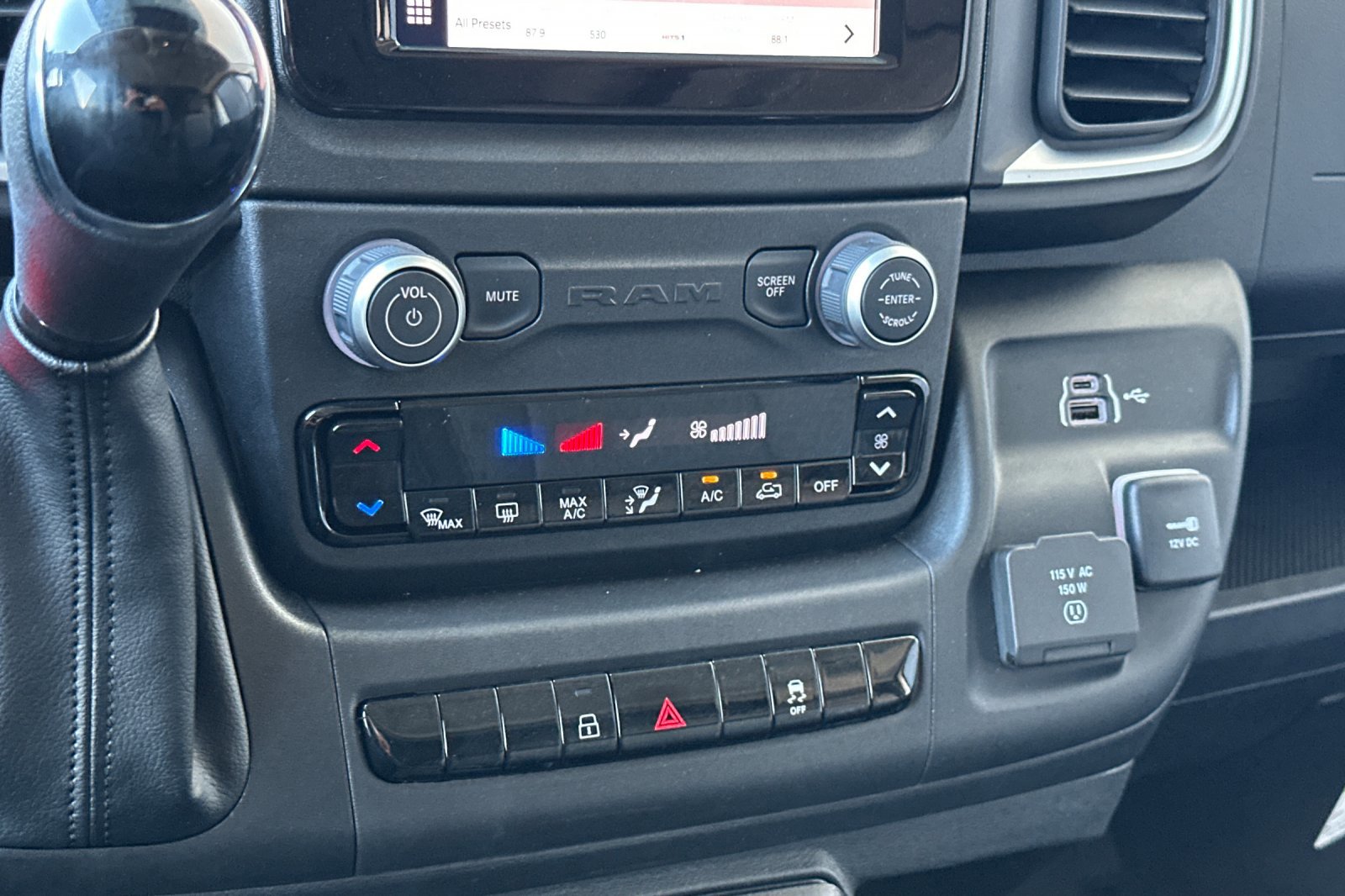 New 2026 RAM ProMaster 3500 w/ Quick Order Package 22G SLT image 20