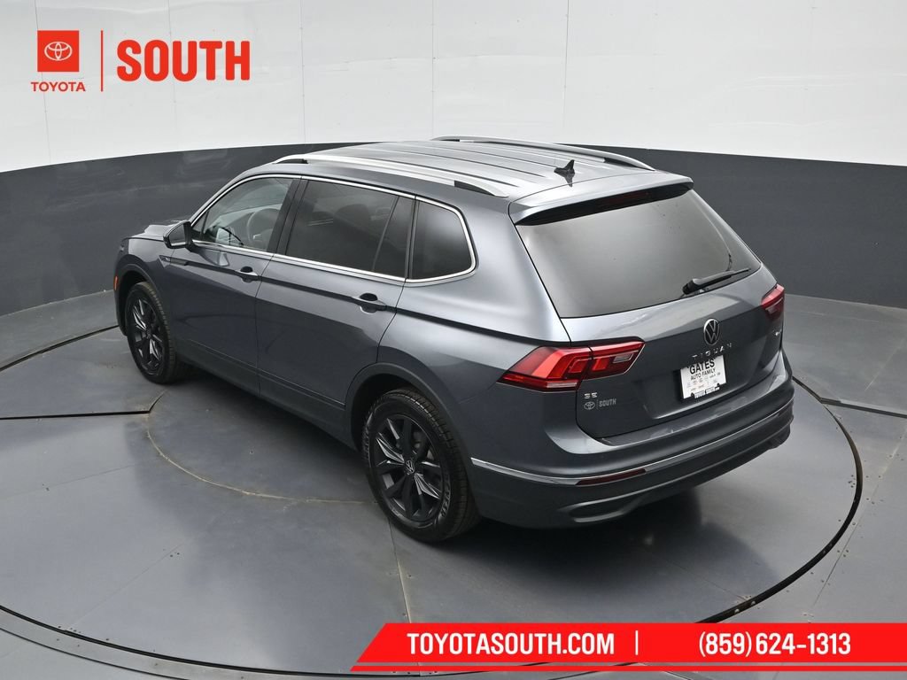 Used 2024 Volkswagen Tiguan SE AWD/4WD image 55
