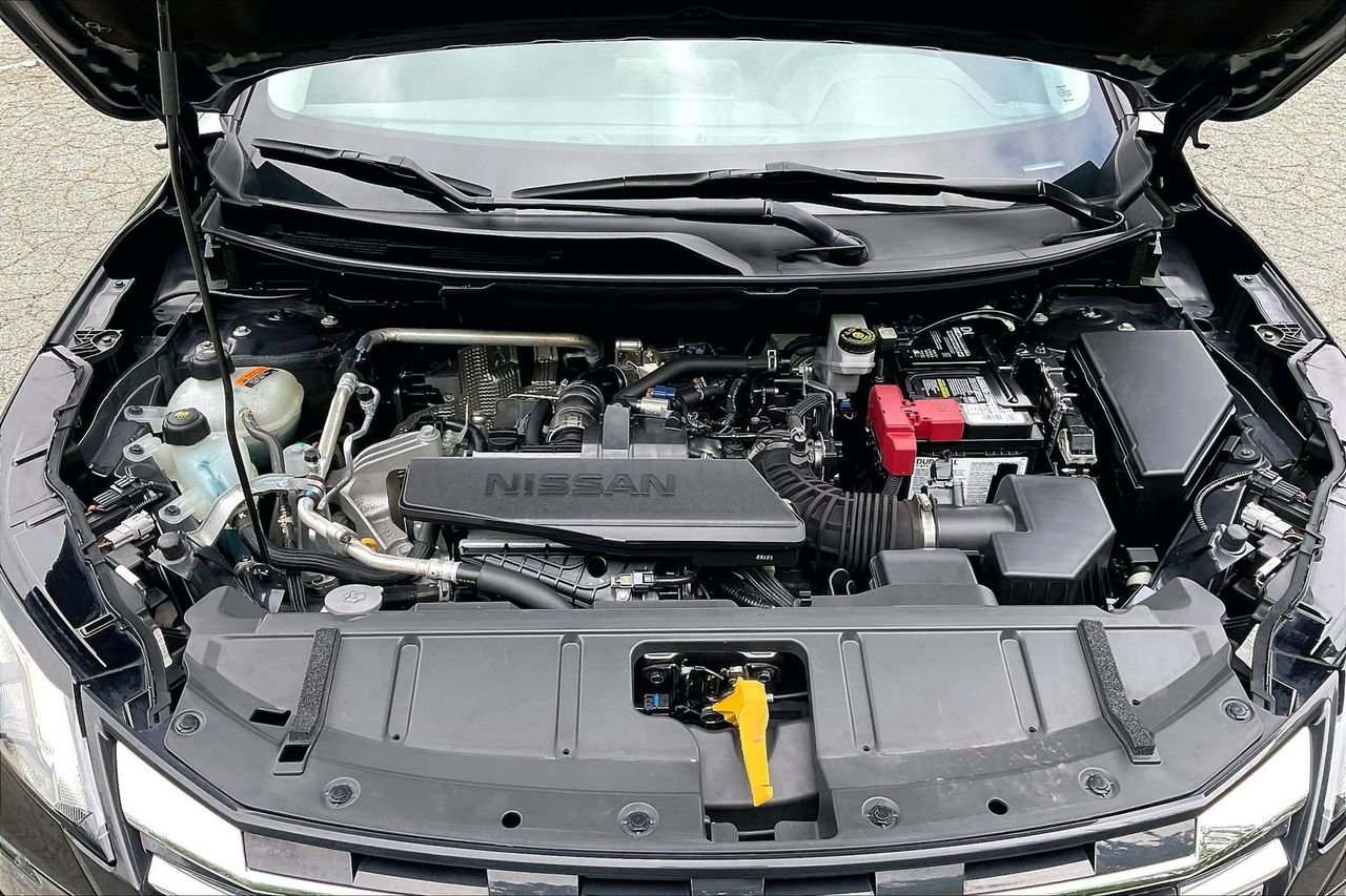 Used 2024 Nissan Rogue S FWD image 37