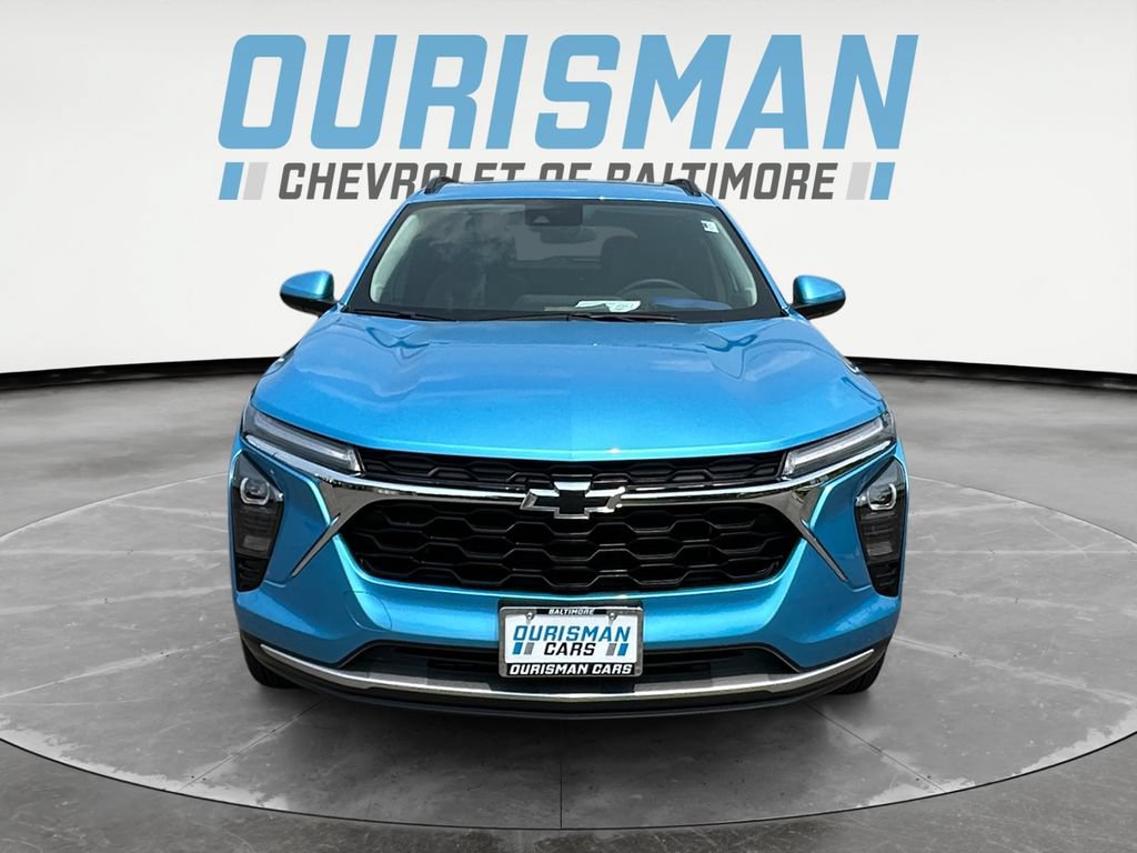Used 2026 Chevrolet Trax LT w/ Sunroof Package FWD image 8