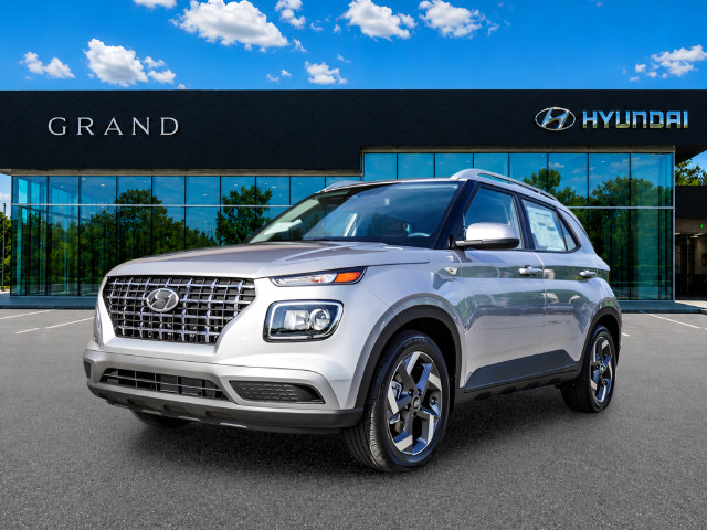 New 2026 Hyundai Venue SEL FWD image 2