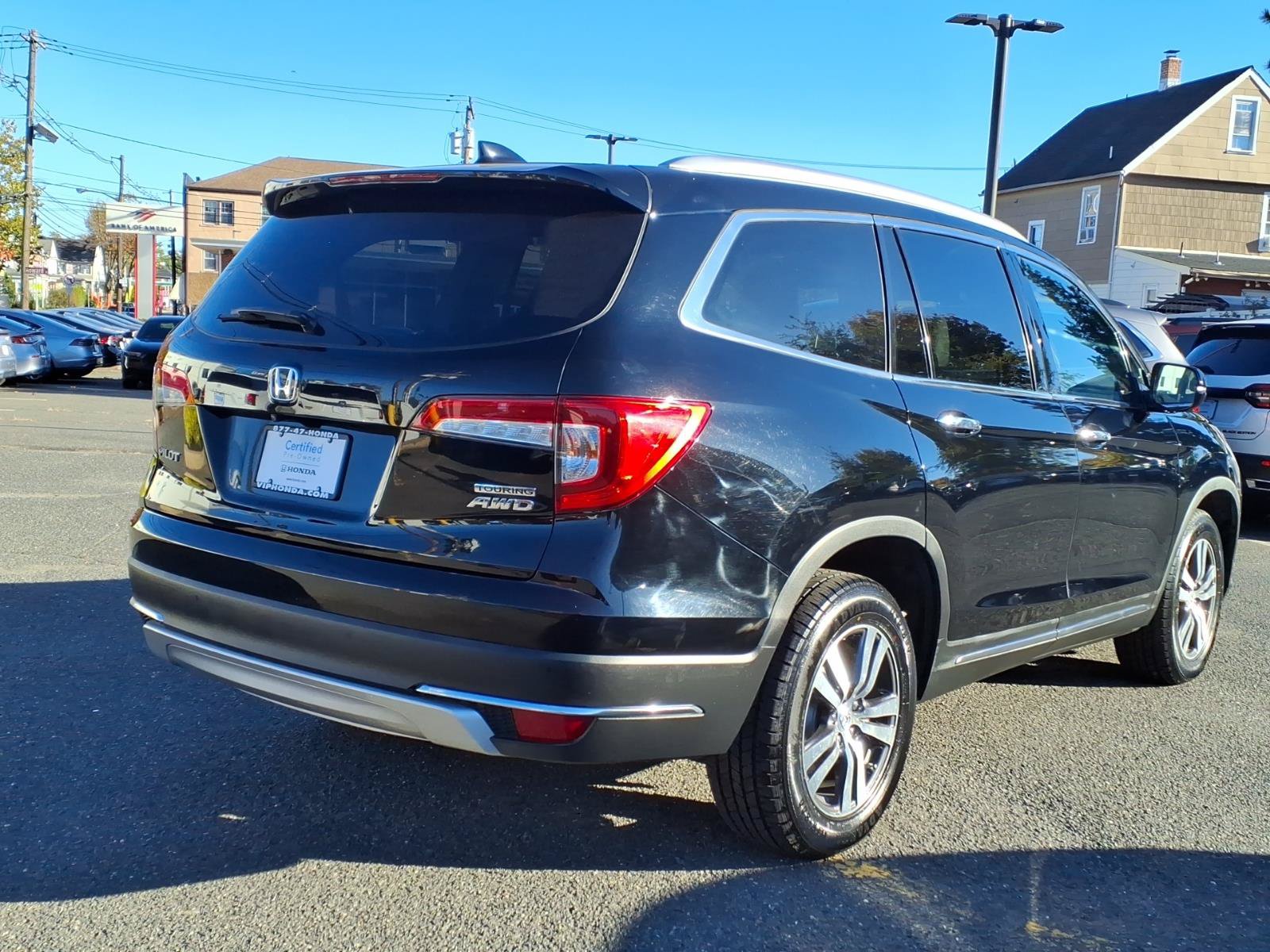 Certified 2021 Honda Pilot Touring image 6