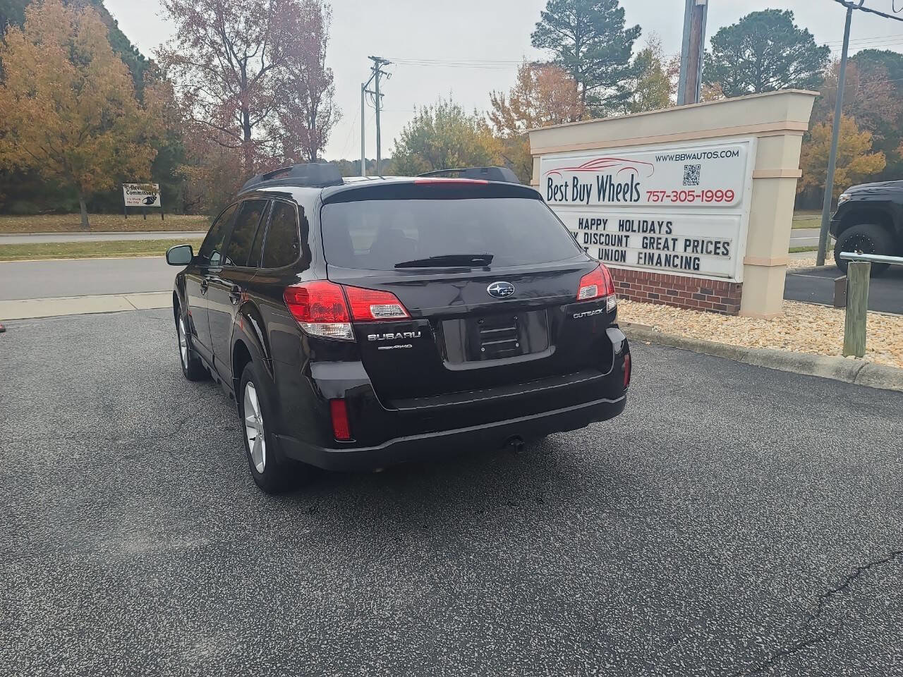 Used 2013 Subaru Outback 2.5i Premium image 5