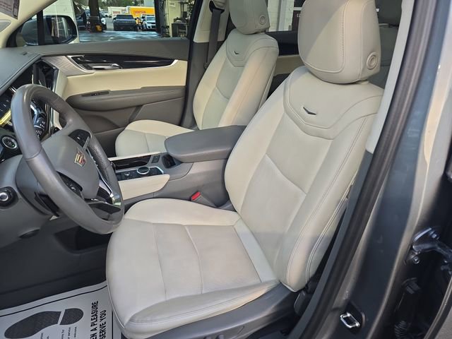 Certified 2023 Cadillac XT6 Premium Luxury w/ Technology Package FWD image 14