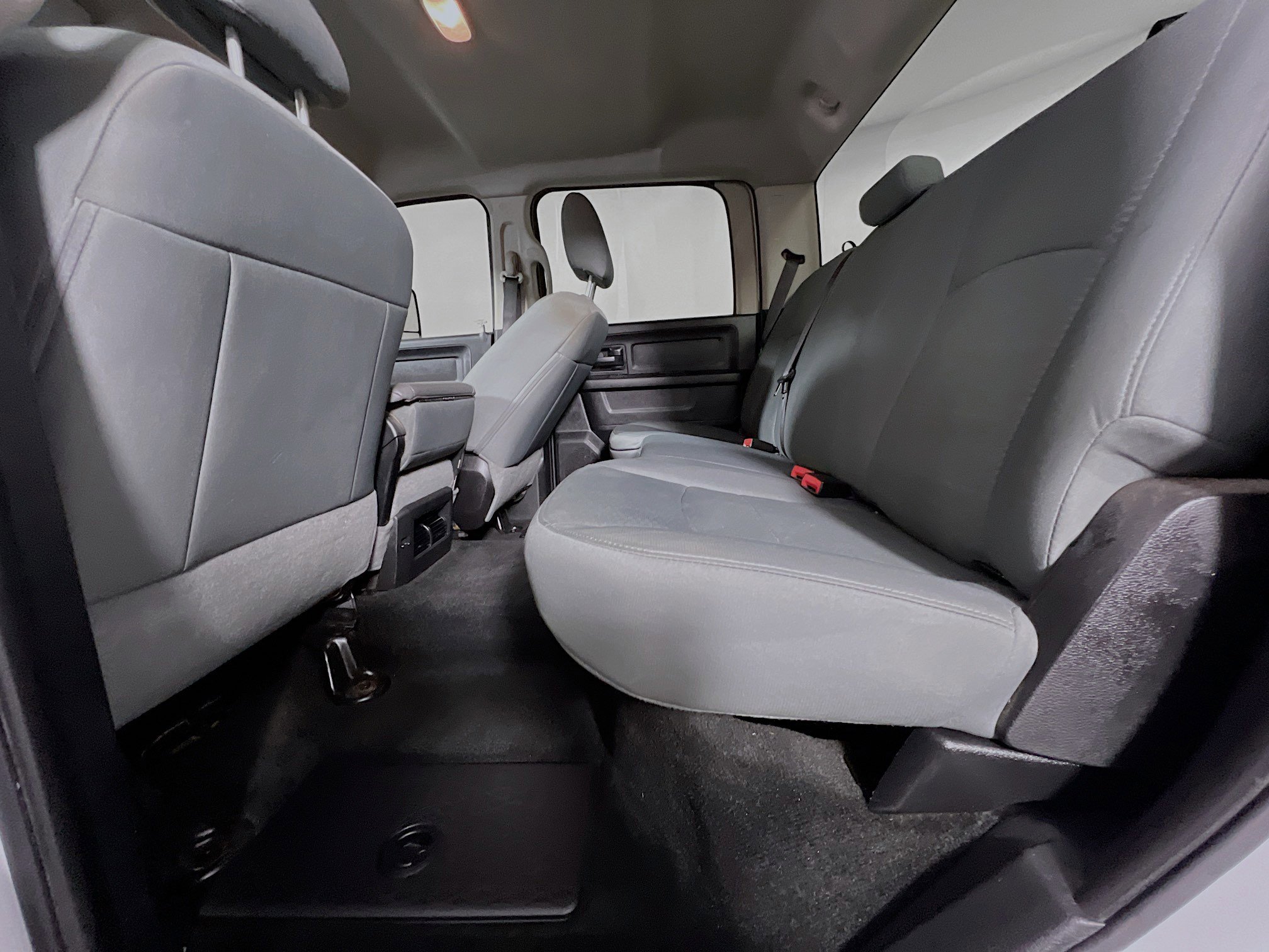 Used 2016 RAM 2500 Tradesman w/ Chrome Appearance Group image 27