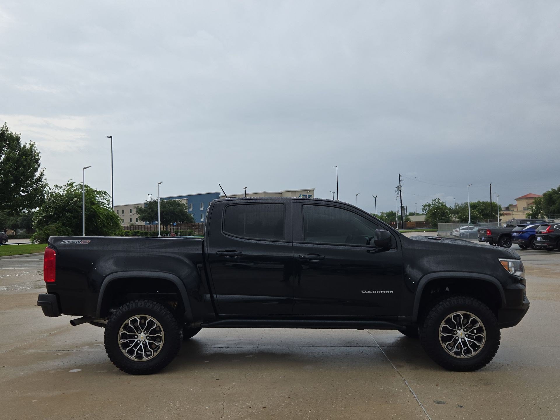 Used 2022 Chevrolet Colorado ZR2 AWD/4WD image 3