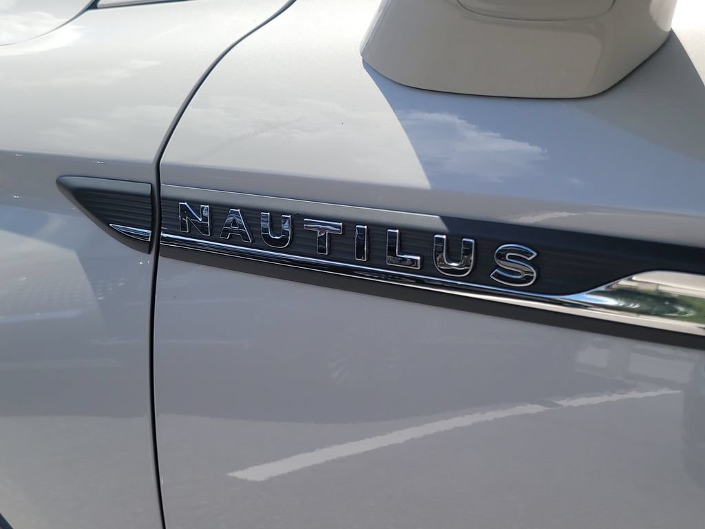 Certified 2021 Lincoln Nautilus Reserve FWD image 6