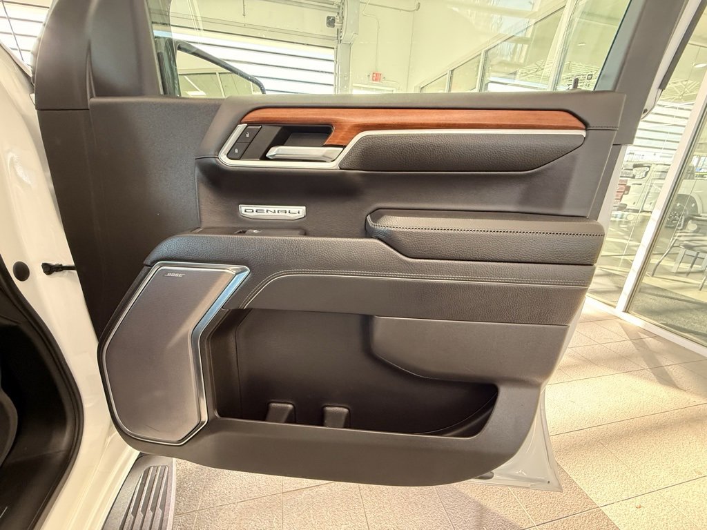 Used 2022 GMC Sierra 1500 Denali image 46