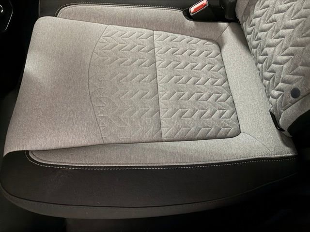 Used 2022 Chevrolet Equinox LS w/ LS Convenience Package image 18