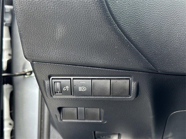 Used 2024 Toyota Corolla Cross LE image 23