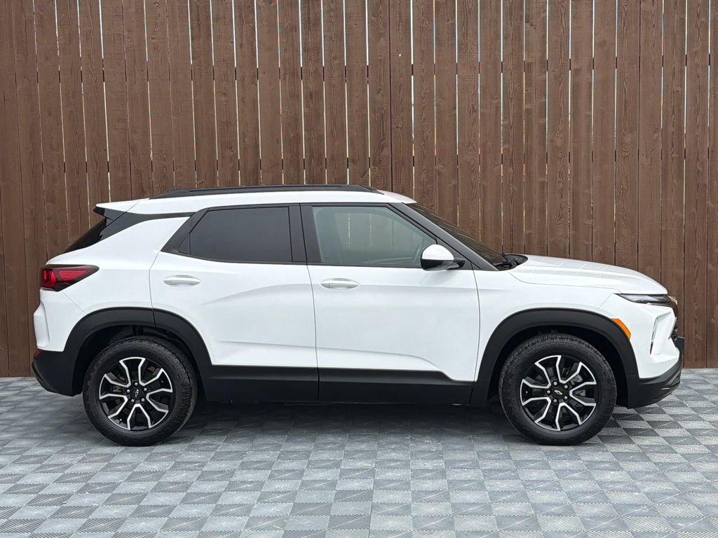 Used 2024 Chevrolet TrailBlazer ACTIV w/ Convenience Package image 12