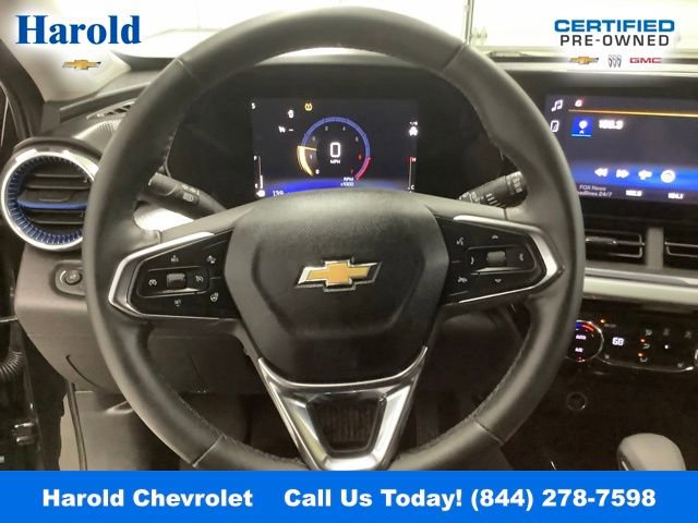 Certified 2025 Chevrolet Trax LT w/ LT Convenience Package image 16
