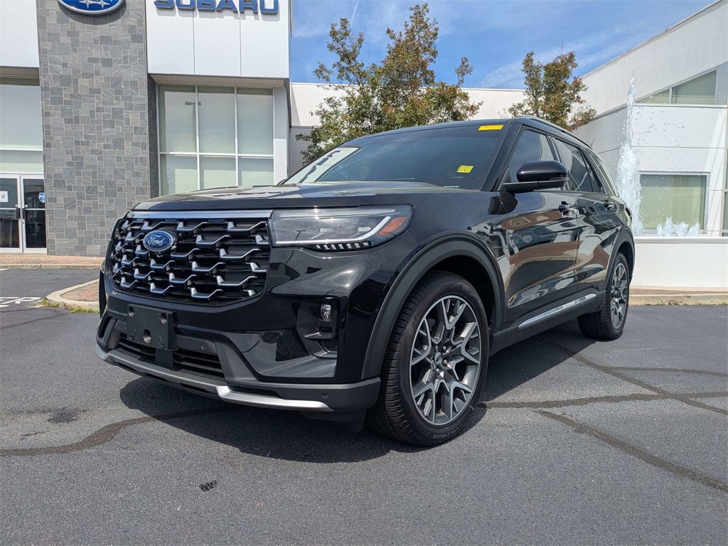 Used 2025 Ford Explorer Platinum w/ Ultimate Package image 9