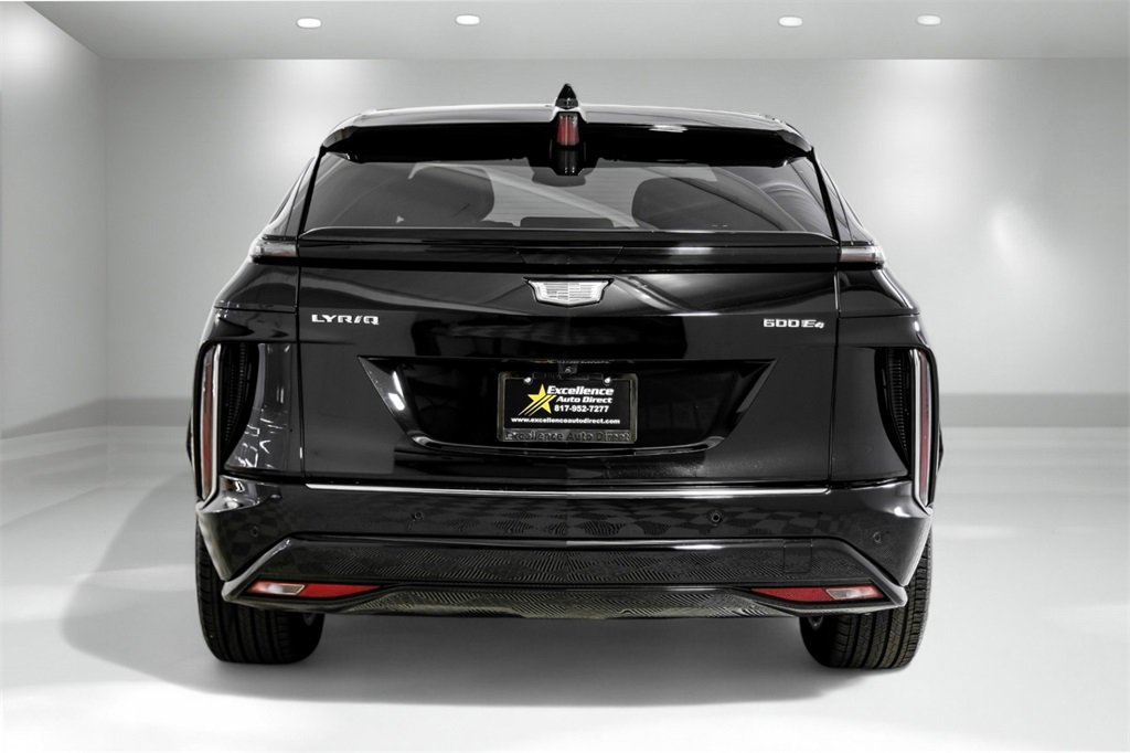 Used 2024 Cadillac Lyriq Tech image 10