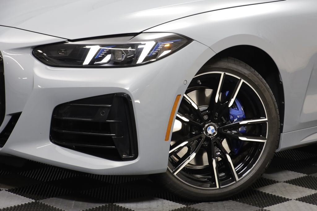 Used 2026 BMW 440i xDrive Coupe w/ Premium Package AWD/4WD image 3
