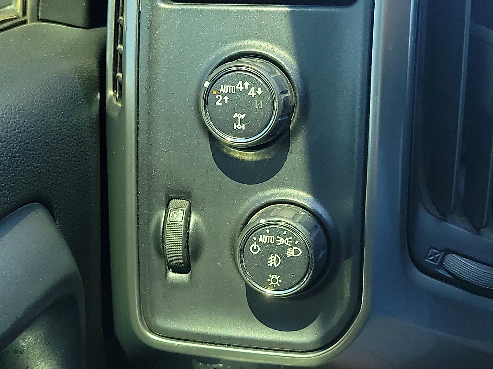 Used 2017 Chevrolet Silverado 1500 LT w/ Texas Edition image 16