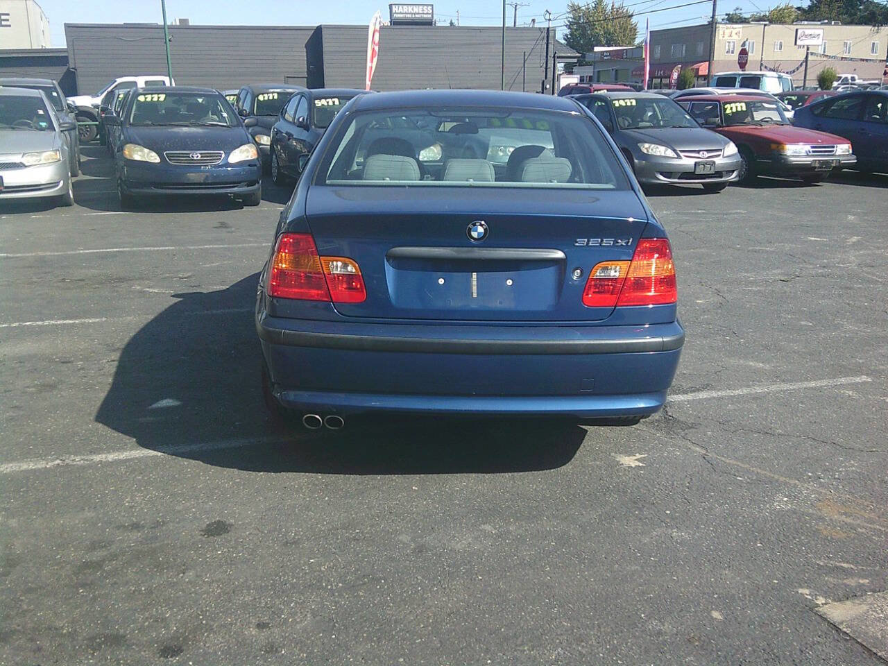Used 2003 BMW 325xi Sedan image 9