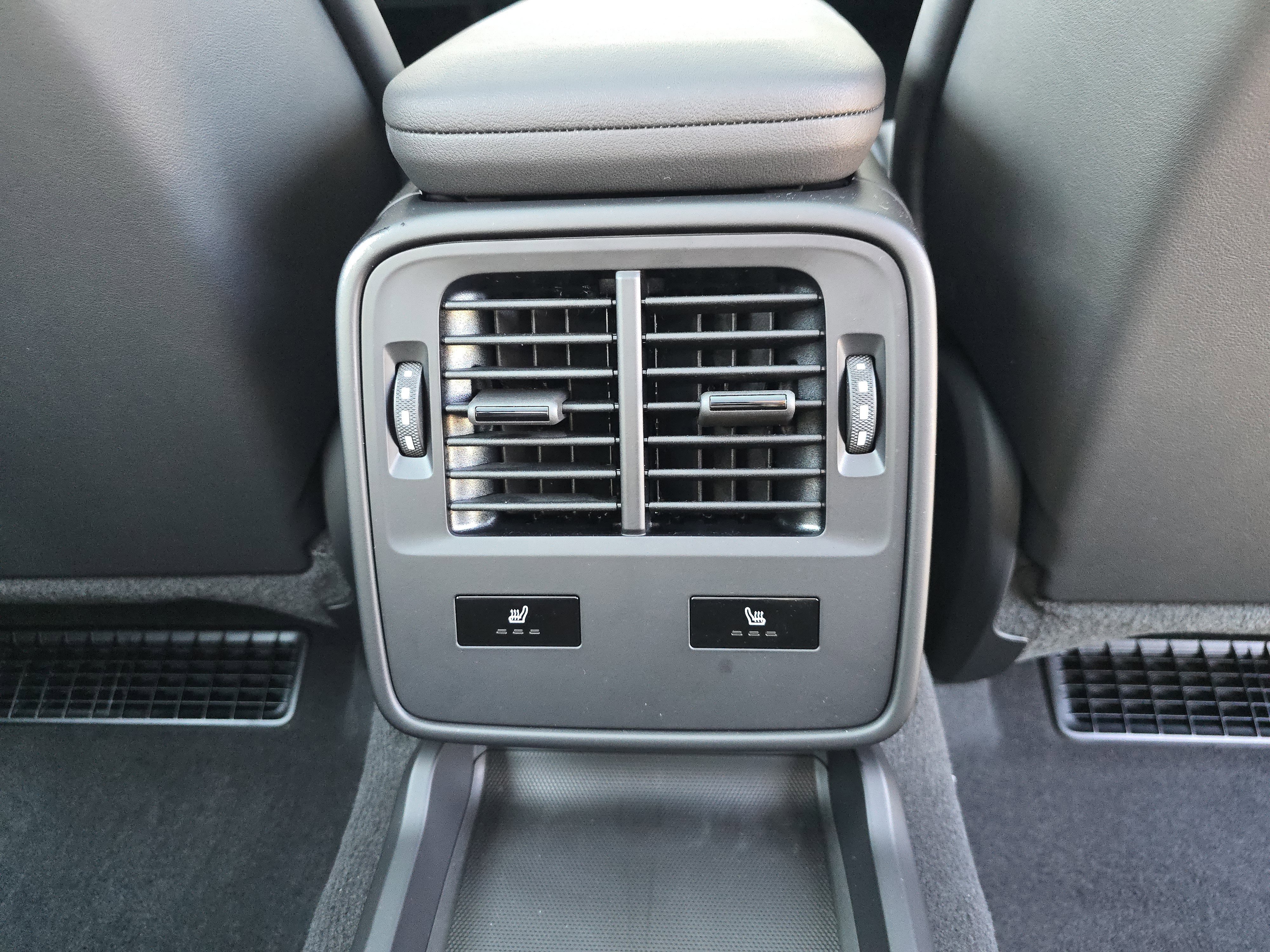 New 2025 Porsche Taycan image 14