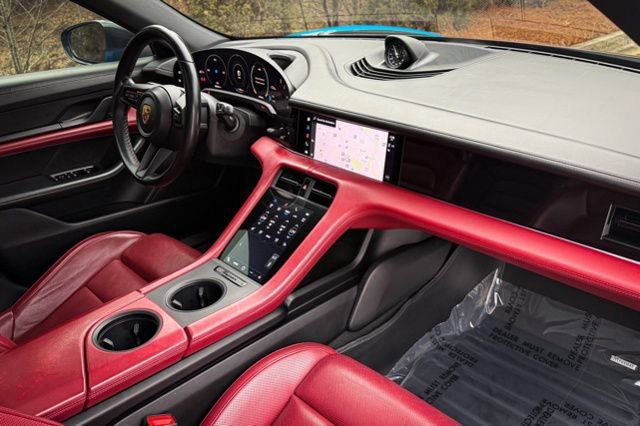 Used 2022 Porsche Taycan 4 Cross Turismo image 24