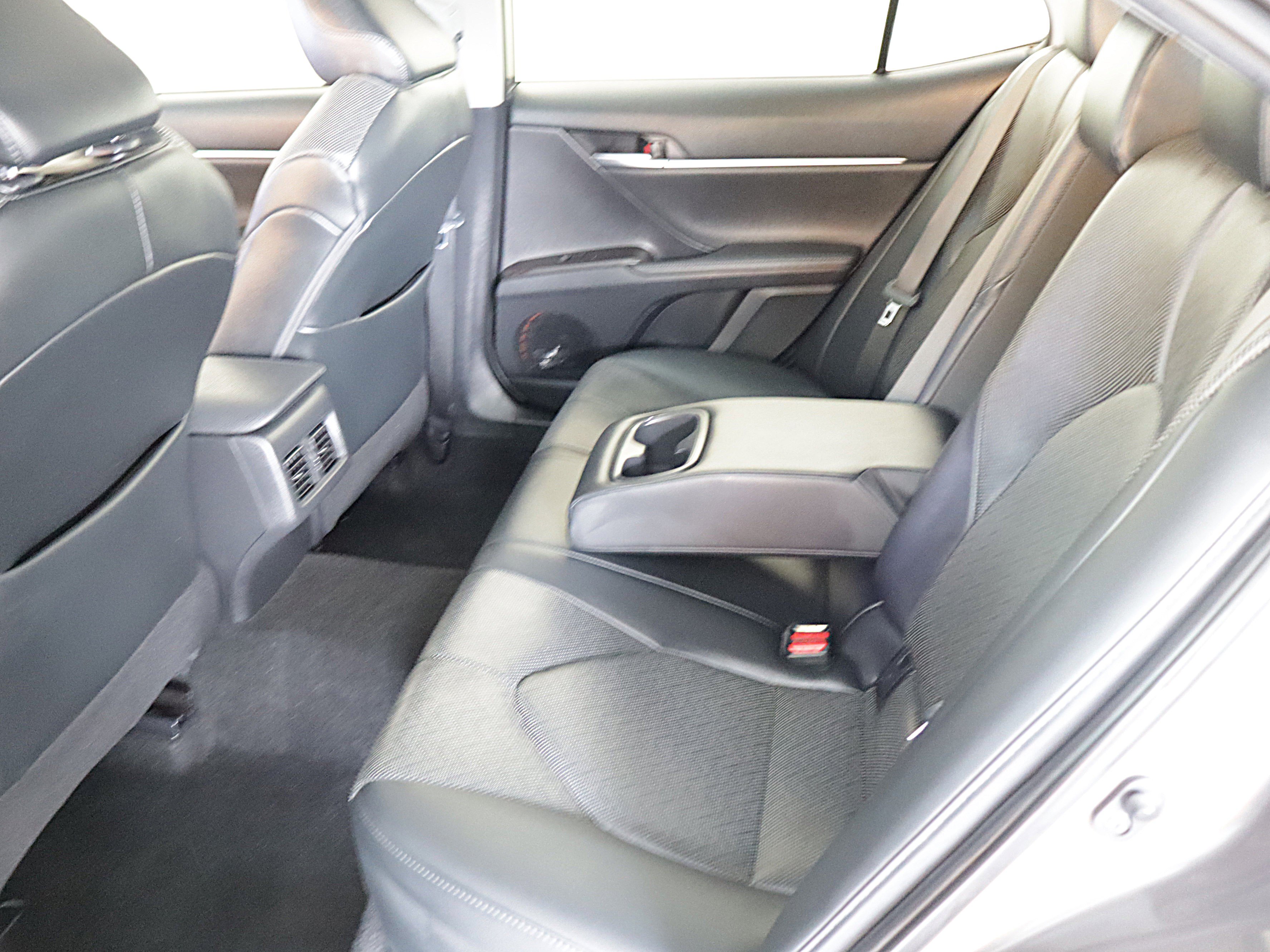 Used 2021 Toyota Camry XLE w/ Navigation Package AWD/4WD image 11