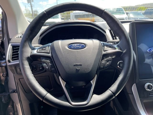 Used 2024 Ford Edge SEL w/ Convenience Package image 17