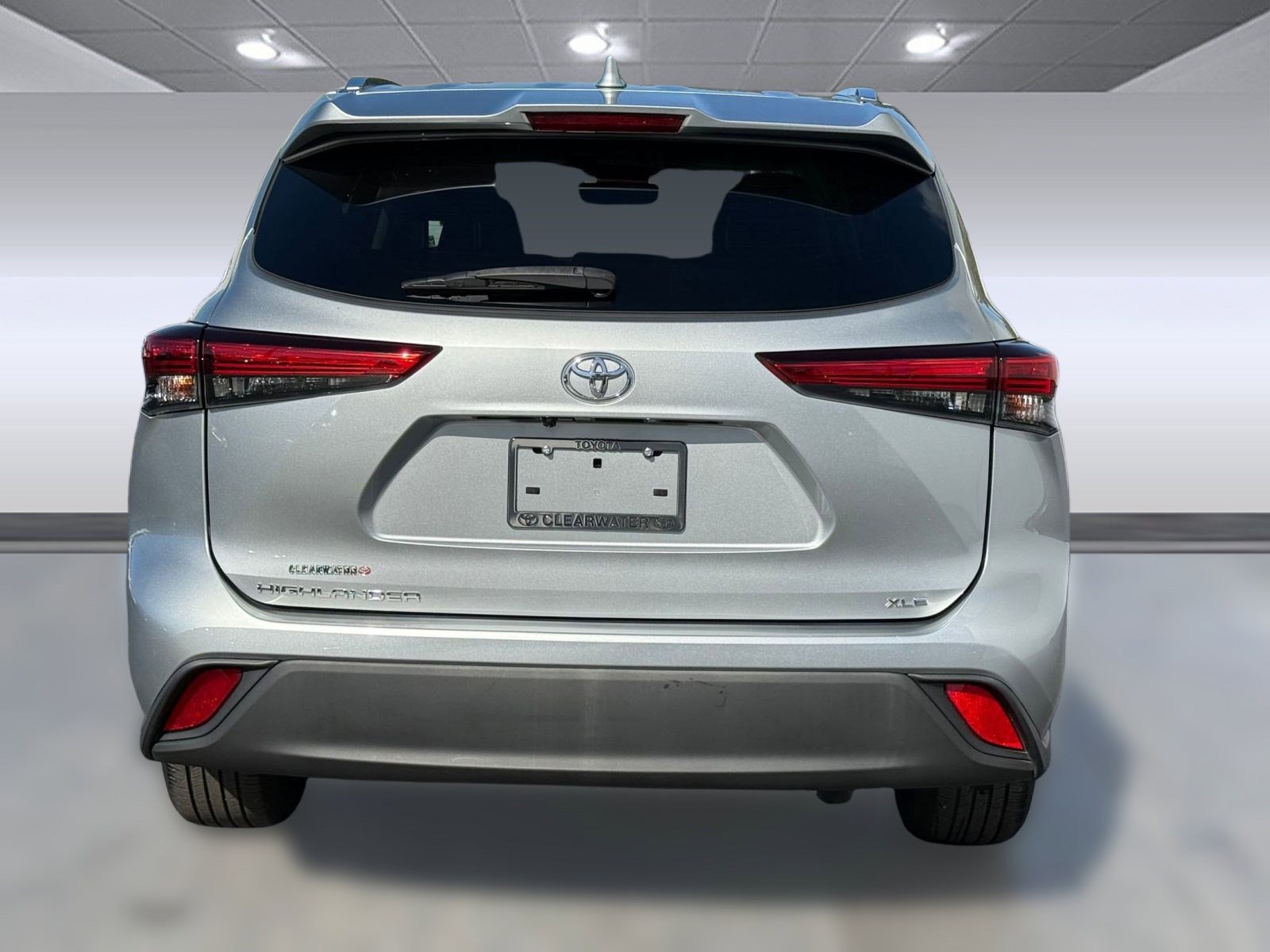 Used 2020 Toyota Highlander XLE image 10