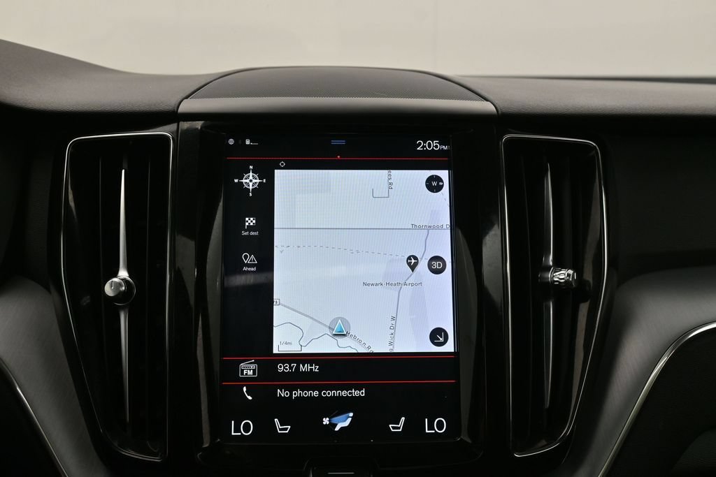 Used 2018 Volvo XC60 T5 Momentum w/ Vision Package AWD/4WD image 52