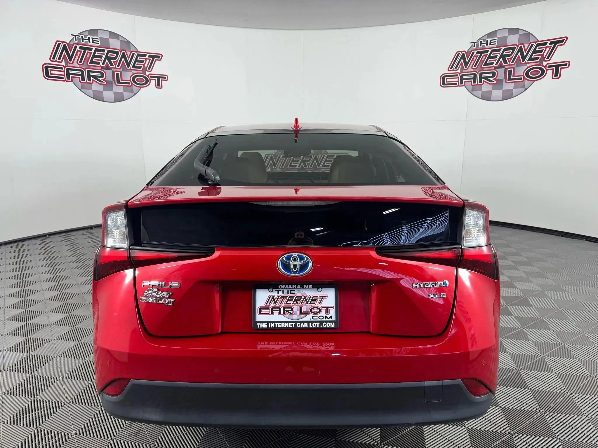 Used 2019 Toyota Prius XLE FWD image 6