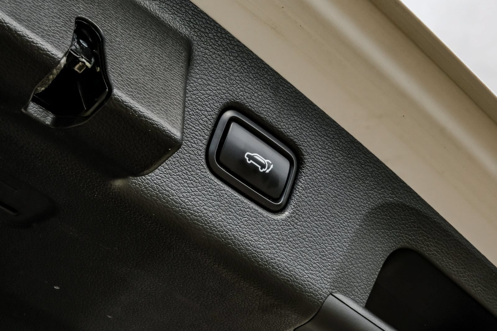 Used 2022 Kia Telluride EX w/ EX Premium Package FWD image 57
