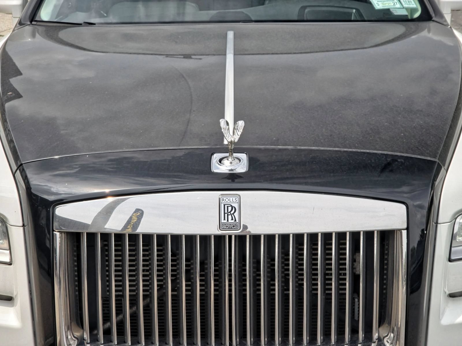 Used 2012 Rolls-Royce Ghost RWD image 12