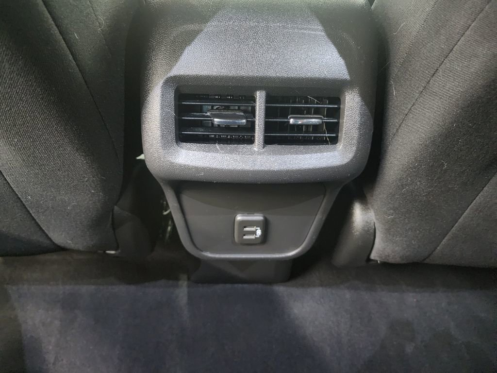 Used 2022 Chevrolet Equinox LT image 27