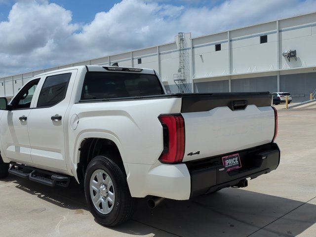 Used 2025 Toyota Tundra SR w/ SR Tow Package AWD/4WD image 9