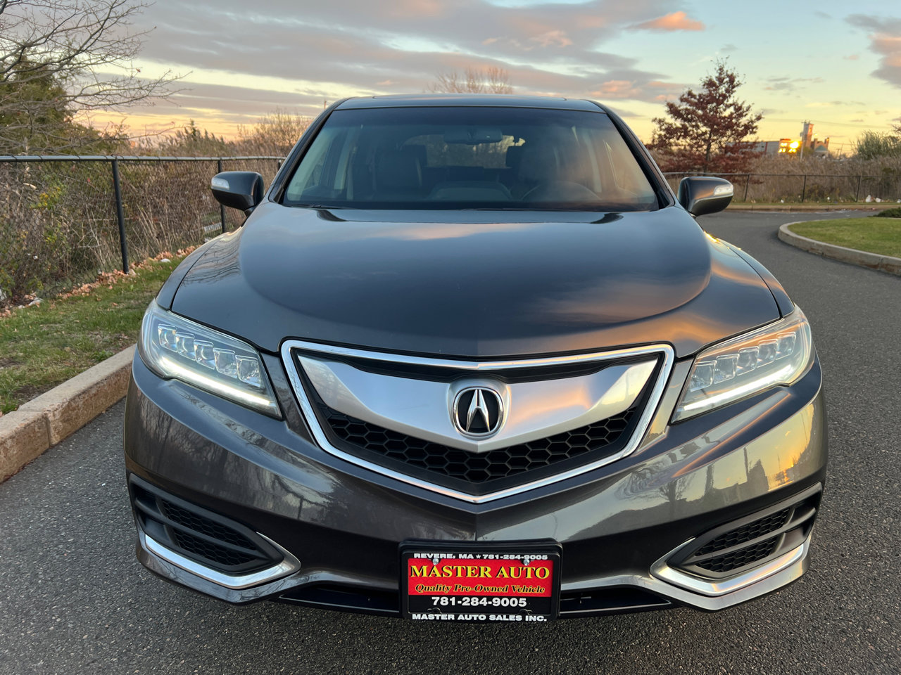Used 2016 Acura RDX AWD w/ Technology Package image 2