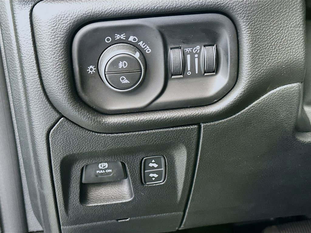 New 2026 RAM 1500 Big Horn AWD/4WD image 10