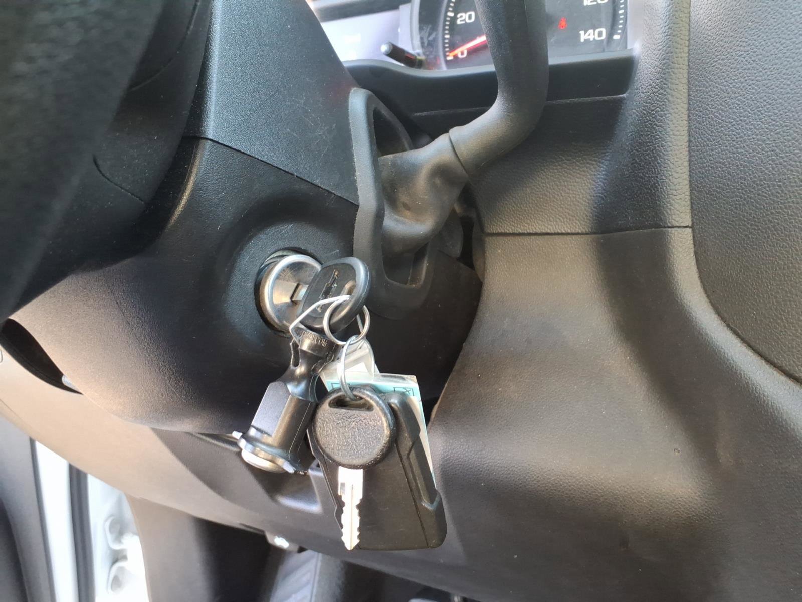 Used 2022 Chevrolet Silverado 2500 Custom w/ Custom Value Package AWD/4WD image 12