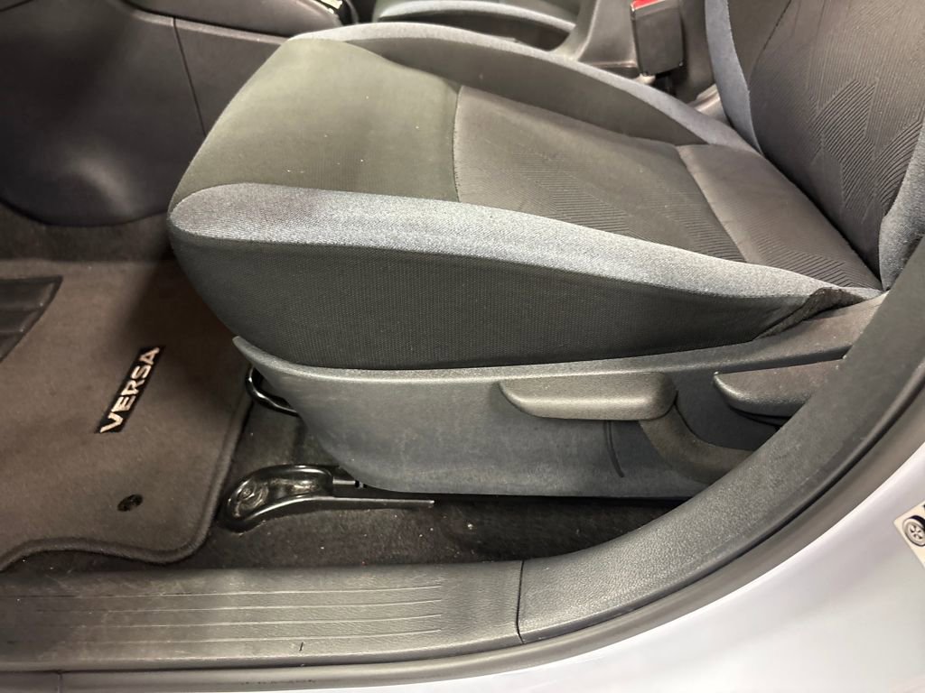 Used 2025 Nissan Versa SV image 23