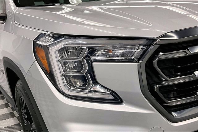 Used 2022 GMC Terrain AT4 w/ LPO, Roadside Safety Package AWD/4WD image 33