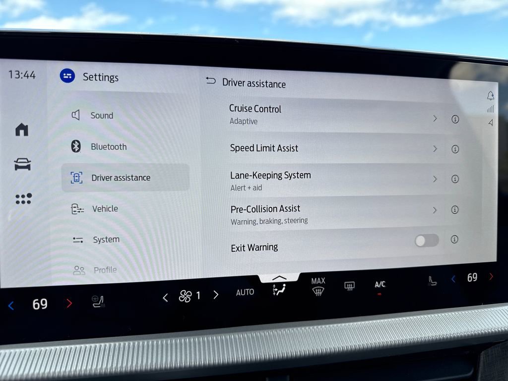 New 2026 Ford Explorer Platinum image 30