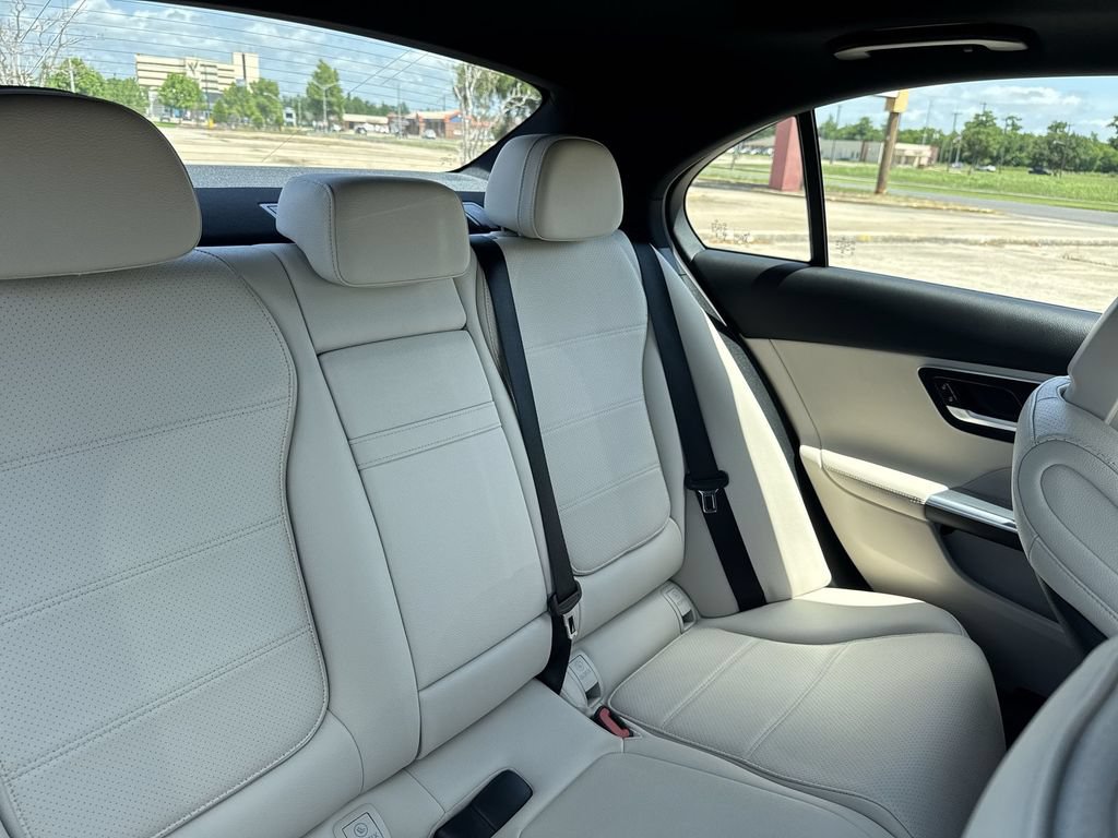 Used 2024 Mercedes-Benz C 300 4MATIC Sedan w/ Advanced USB Package image 34