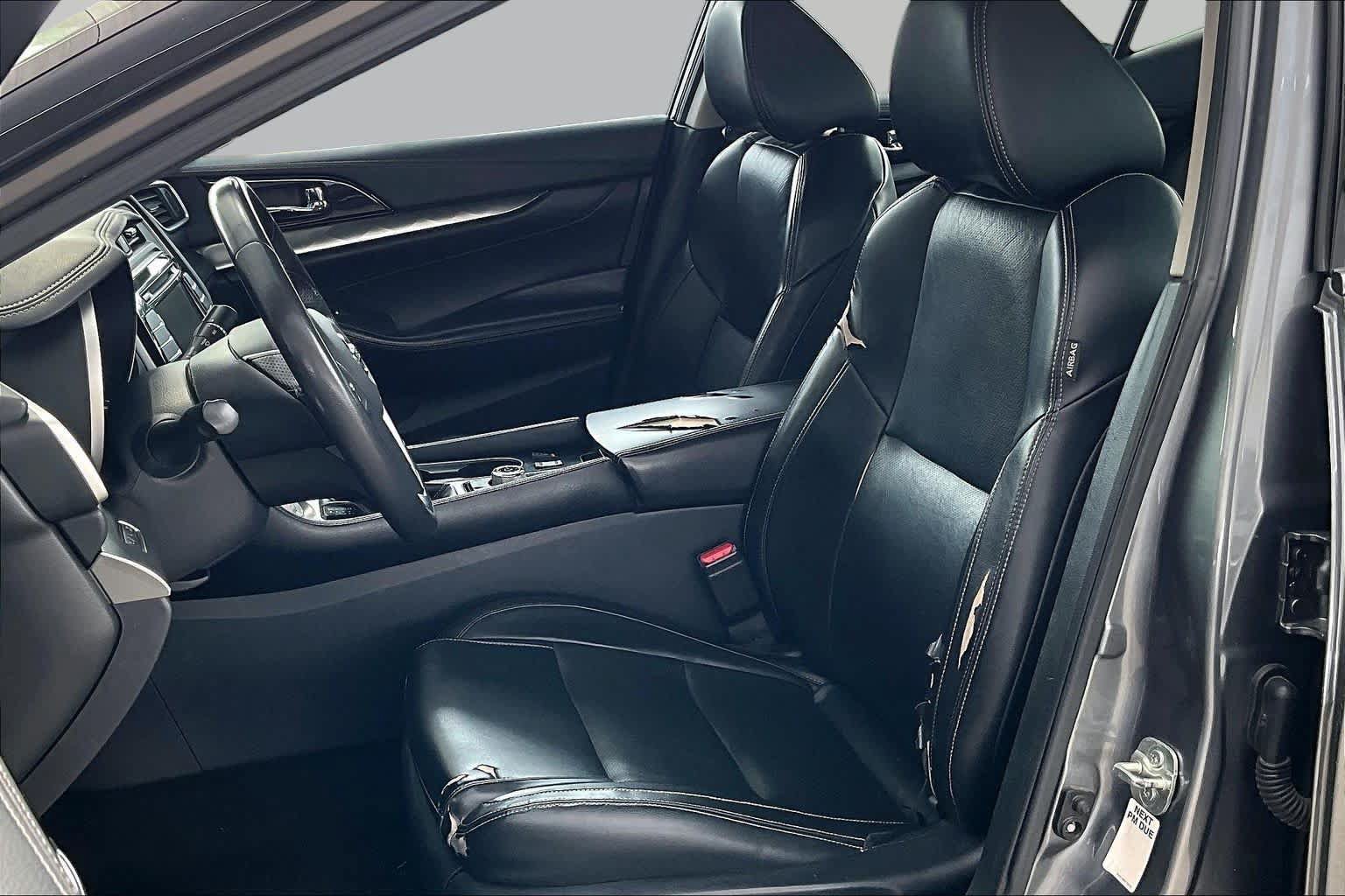 Used 2020 Nissan Maxima 3.5 SV w/ Floor Mat Group FWD image 8