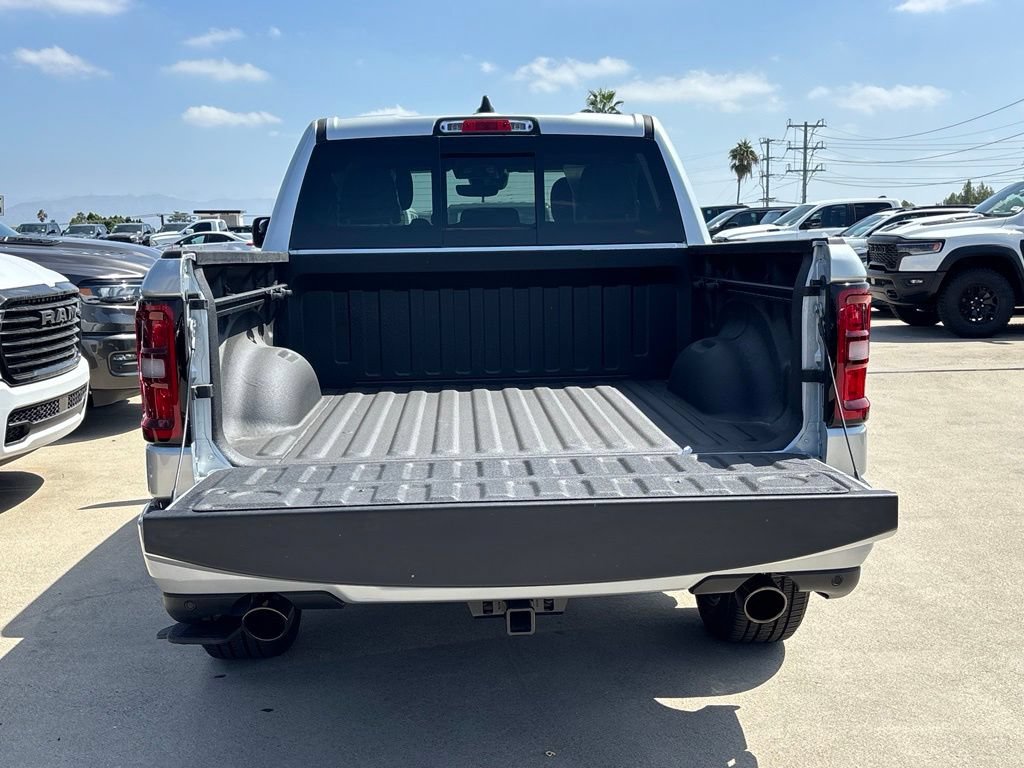 New 2026 RAM 1500 Big Horn w/ Night Edition AWD/4WD image 6
