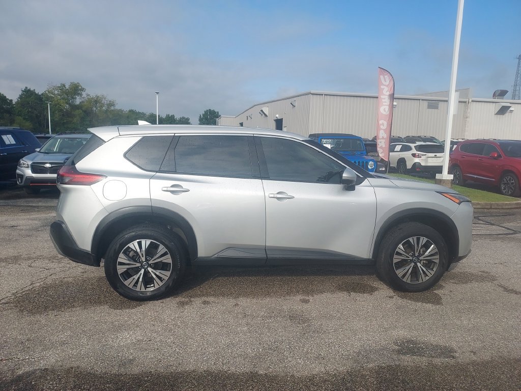 Used 2021 Nissan Rogue SV AWD/4WD image 8