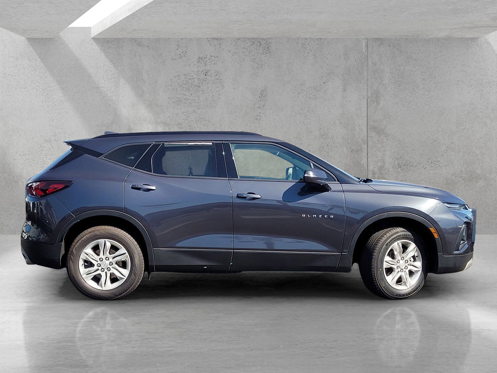 Used 2022 Chevrolet Blazer LT image 3